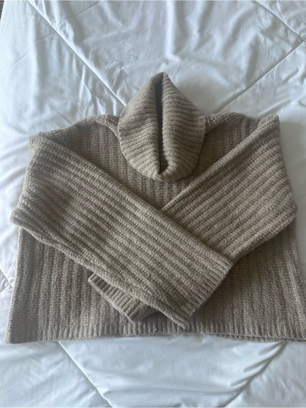 Universal Thread Chunky Turtleneck Sweater – Size M – Beige/Taupe